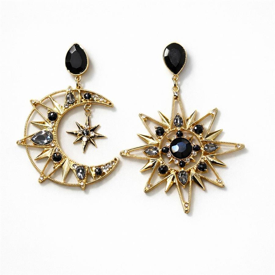 Ava Güneş ve Ay Figürlü Siyah Taşlı Sallantılı Küpe